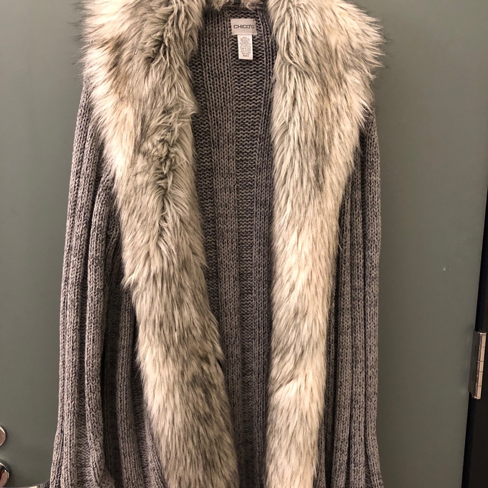 Sweater with faux fur trim
